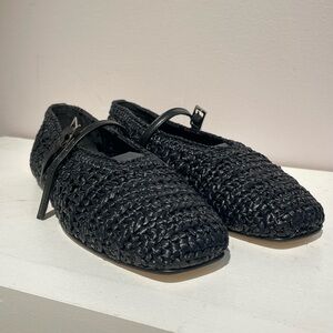 brand new* FREDA SALVADOR FLATS